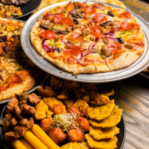 COMBO PIZZA Y SURTIDO AURA